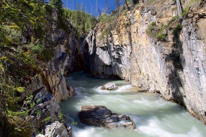 Radium Hot Springs and Marble Canyon Advanture - Canmore Main Street: Easy Time, Local Shops, and Mountain Proximity