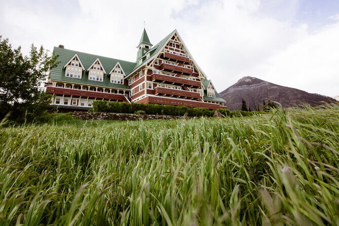Waterton National Park : Prince of Wales Hotel & Cameron Falls - Calgary Pickup to Waterton: The Ride Is Part of the Story